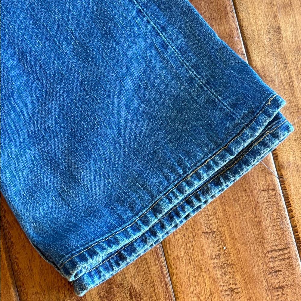 True Religion Light Blue Flare Distressed Jeans Size 27 (US size 4). - Picture 6 of 6